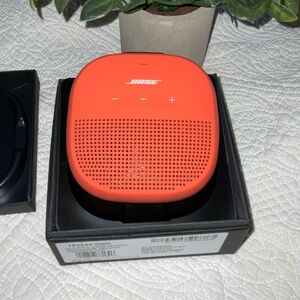 Bose Vibrant Orange Soundlink Bluetooth Speaker